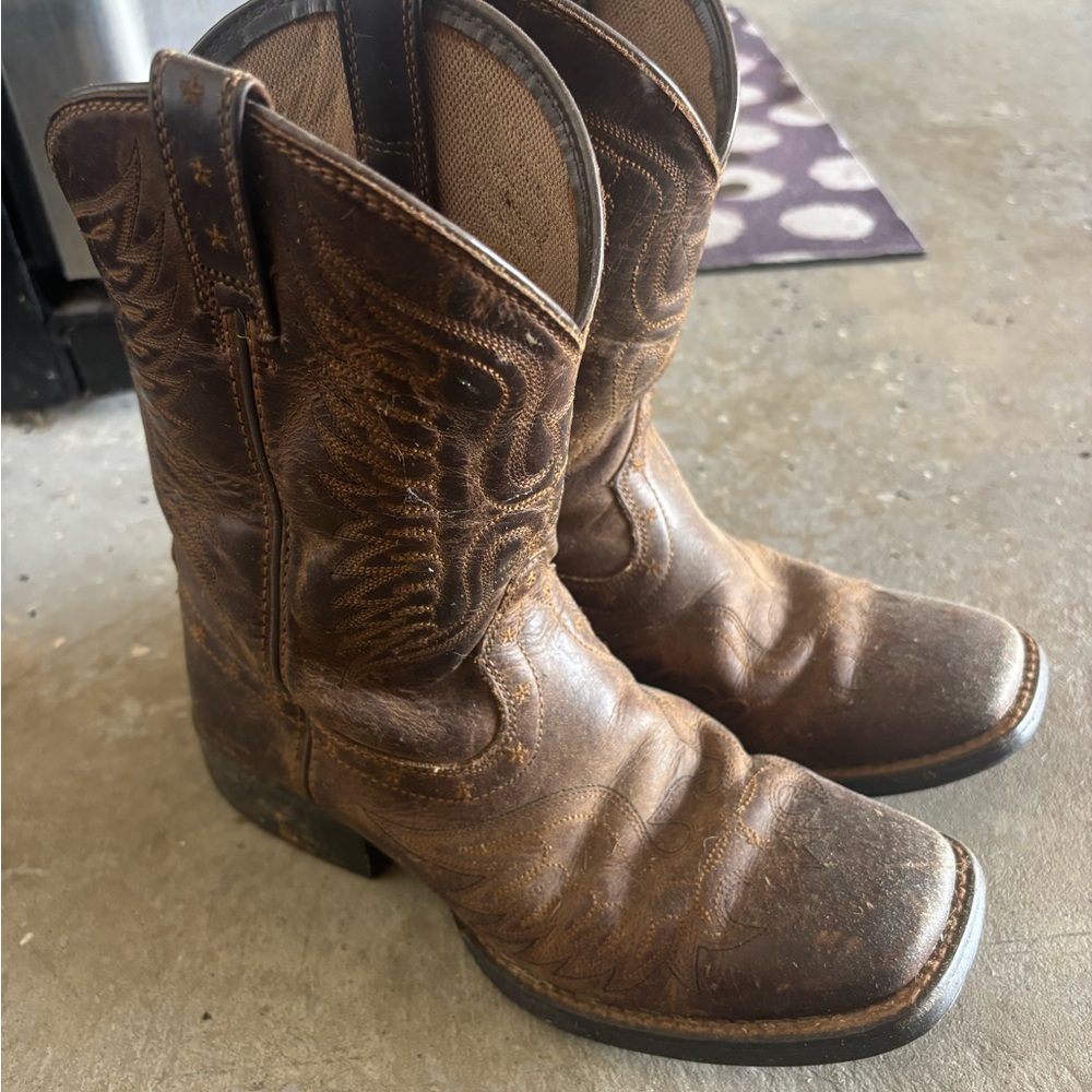Ariat Tan and Brown Western Boots